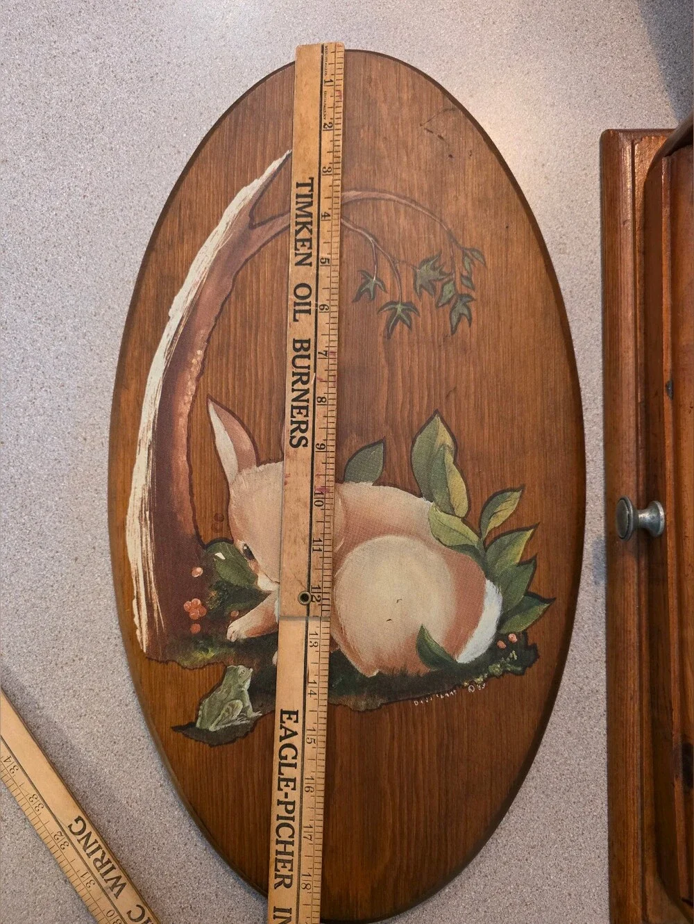 N/A charming wooden
